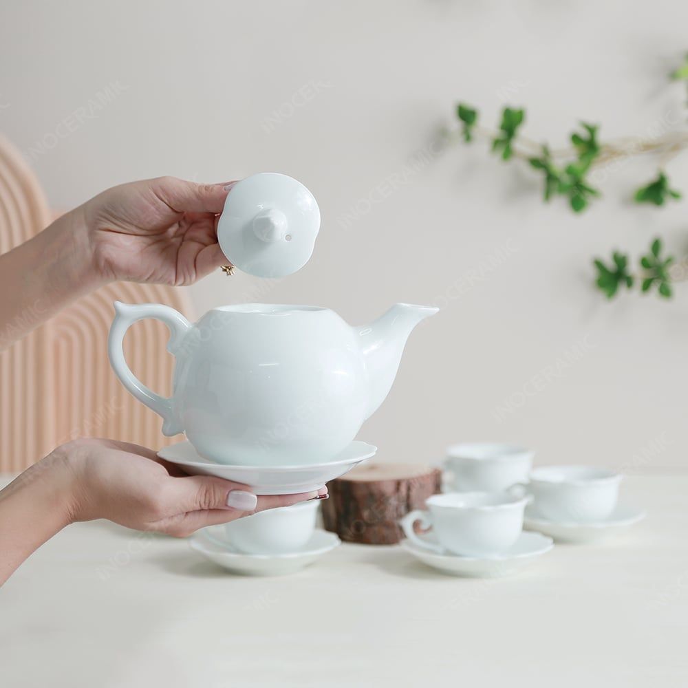 Bộ ấm trà Mẫu Đơn men trắng in logo