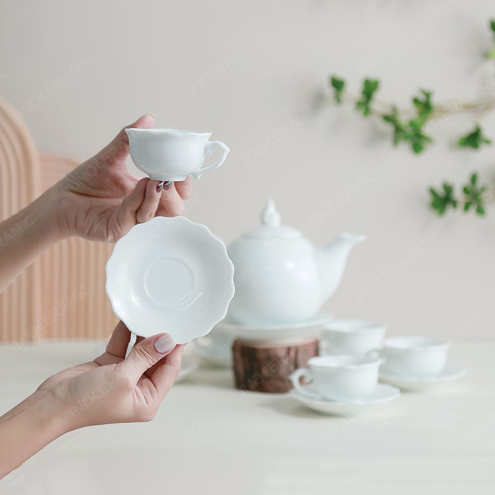 Bộ ấm trà Mẫu Đơn men trắng in logo