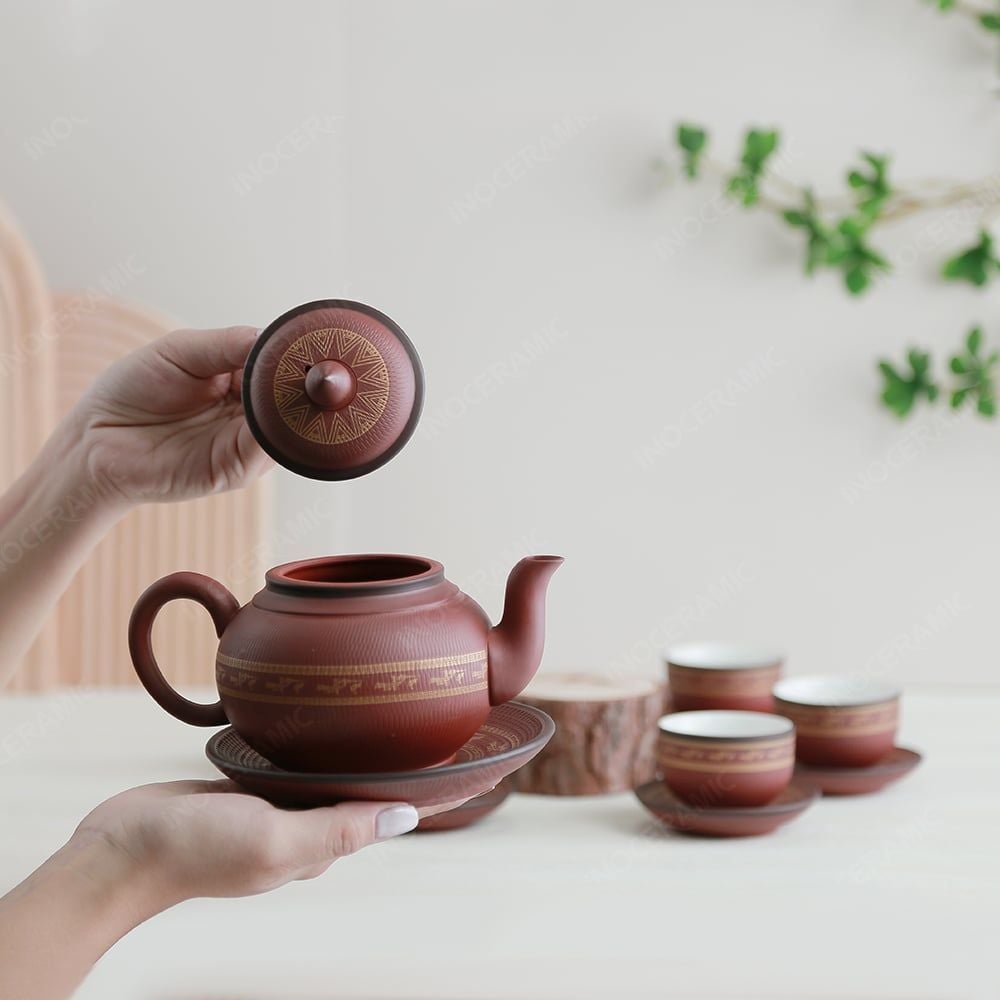 Bộ trà ấm dáng bí tử sa đỏ hạc vàng
