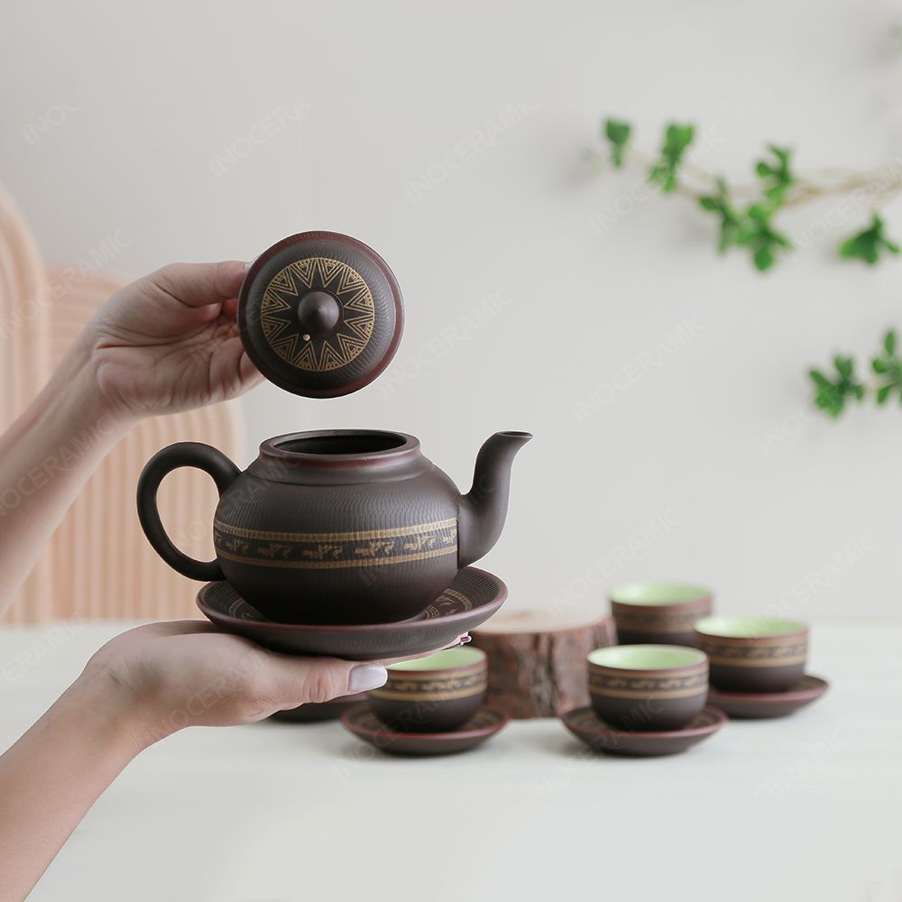 Bộ trà ấm dáng bí tử sa nâu hạc vàng