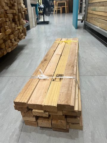  Gỗ thông Thanh lý 28 x 32 x 600mm 