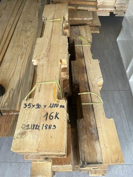 Đố khuyết gỗ thông 35 X 90 X 1100 MM