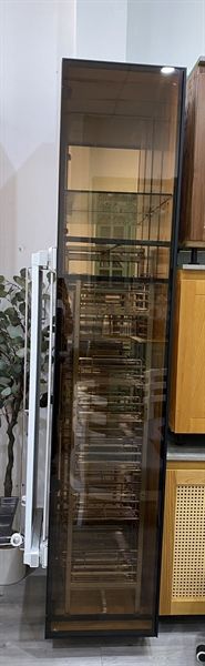 Tủ khô thùng gỗ cao su ghép, cánh kính khung nhôm 450 x 610 x 1320mm (chưa bao gồm PK)