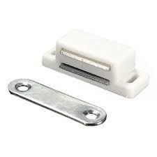 Hít cửa lớn trắng