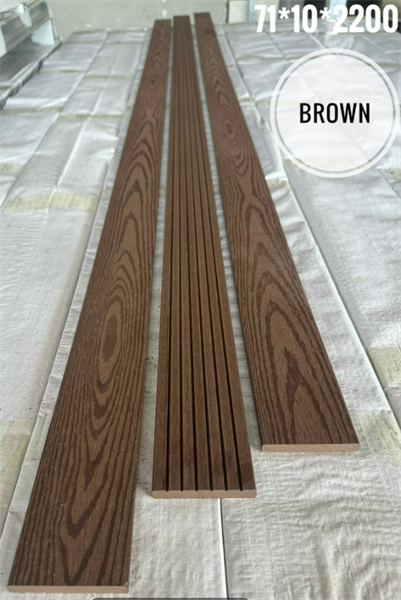 Thanh đa năng ngoài trời vân 2D màu Brown 10 x 710 x 2200mm