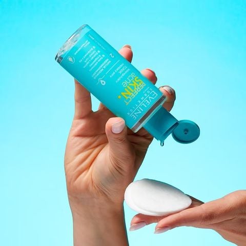 [Tặng mặt nạ Daliv] Nước hoa hồng Eveline Perfect Skin Acne điều tiết bã nhờn và se khít lỗ chân lông 200ML