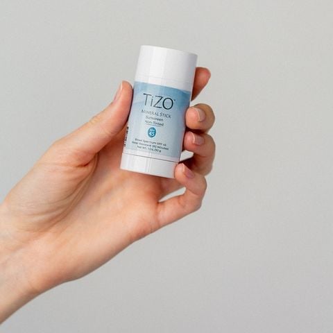 Lăn chống nắng khoáng chất TiZO không màu cho da mặt và cơ thể SPF45 30g