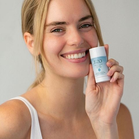 Lăn chống nắng khoáng chất TiZO không màu cho da mặt và cơ thể SPF45 30g