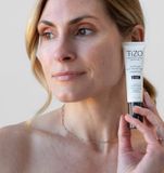 Tinh chất dưỡng da TiZO Photoceutical Skincare cấp ẩm da 29ML