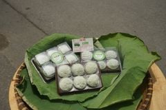 Bánh Mochi Vỏ Cốm - Nhân Đậu Xanh