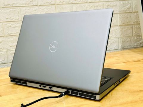 Dell Precision 7750 Xeon W-10855M | RAM 32GB | SSD 512GB | Quadro RTX 3000 6GB | 17.3 inch FHD