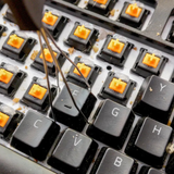  VỆ SINH BÀN PHÍM 