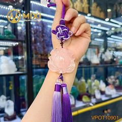 Khánh Treo Ô Tô Cát Tường Hoa Sen Thạch Anh Hồng