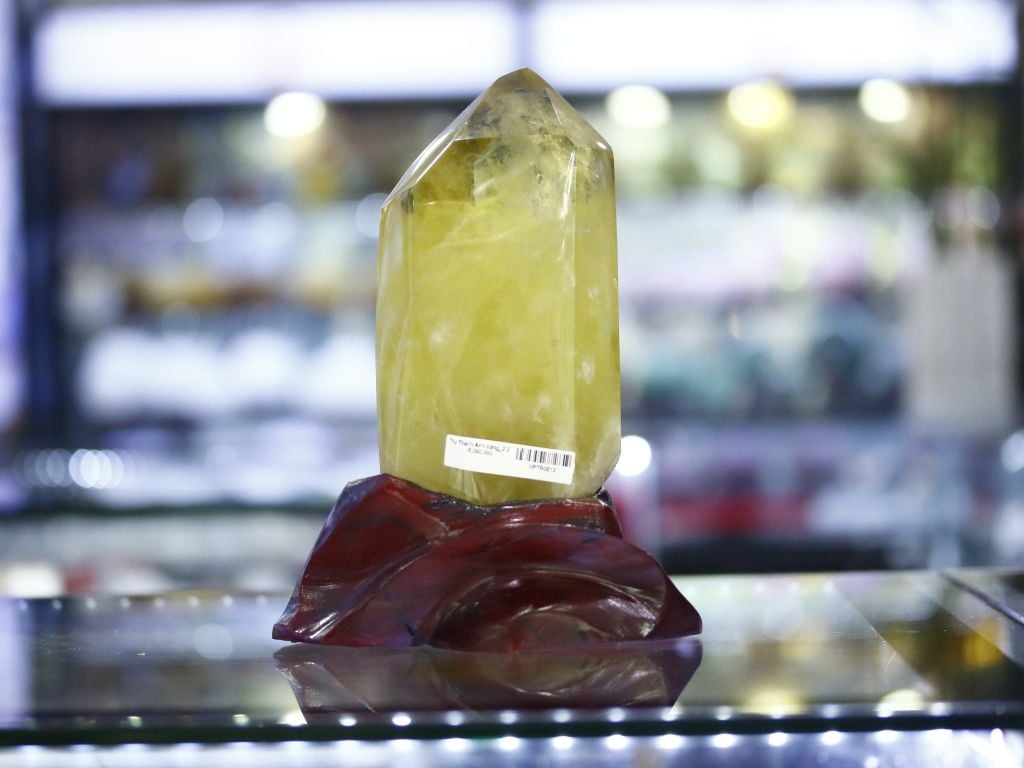 Trụ Thạch Anh Vàng