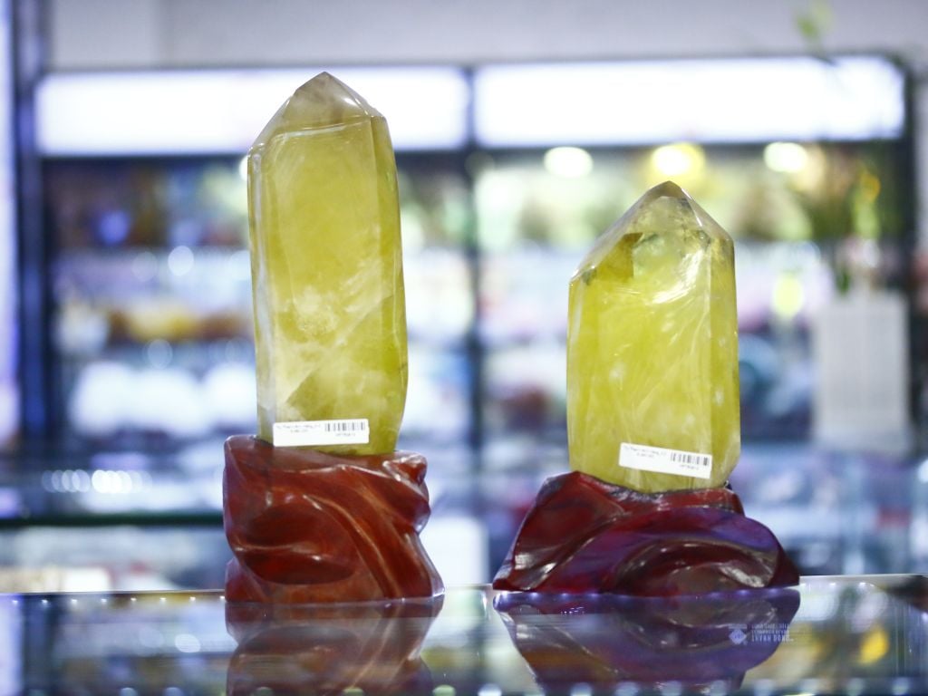 Trụ Thạch Anh Vàng