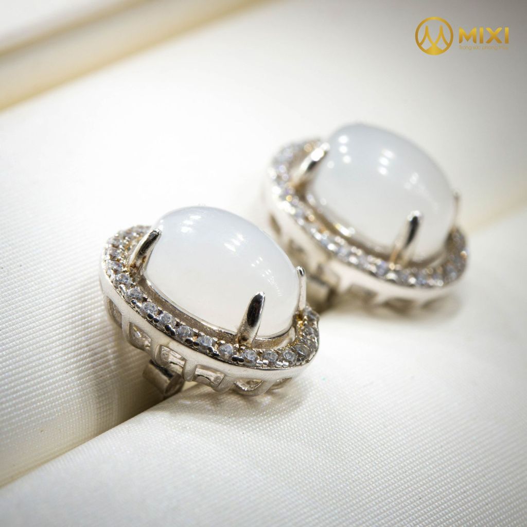 Hoa Tai Bạc Ngọc Bích Trắng Bích Nephrite Gắn Đá Hình Oval