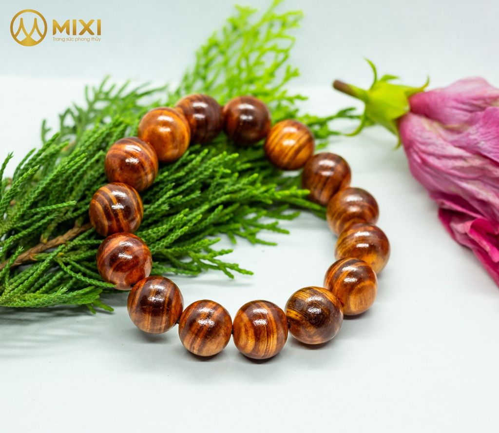 Vòng Tay Gỗ Huyết Long Nu