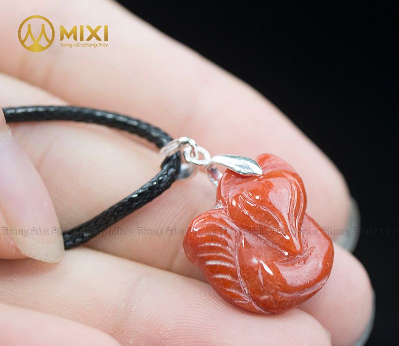 Mặt Dây Hồ Ly Ngọc Huyết Jade Đỏ