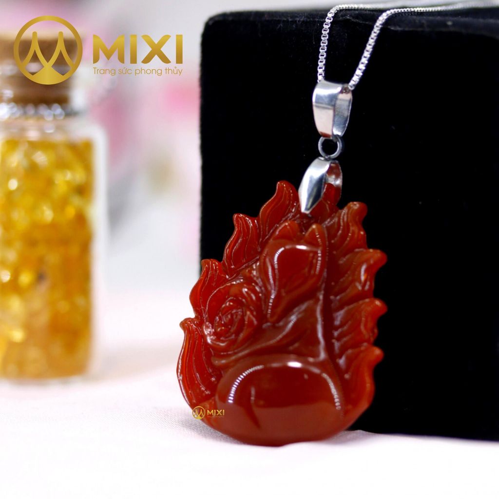Mặt Dây Hồ Ly Mã Não Đỏ Chúa Ôm Hoa