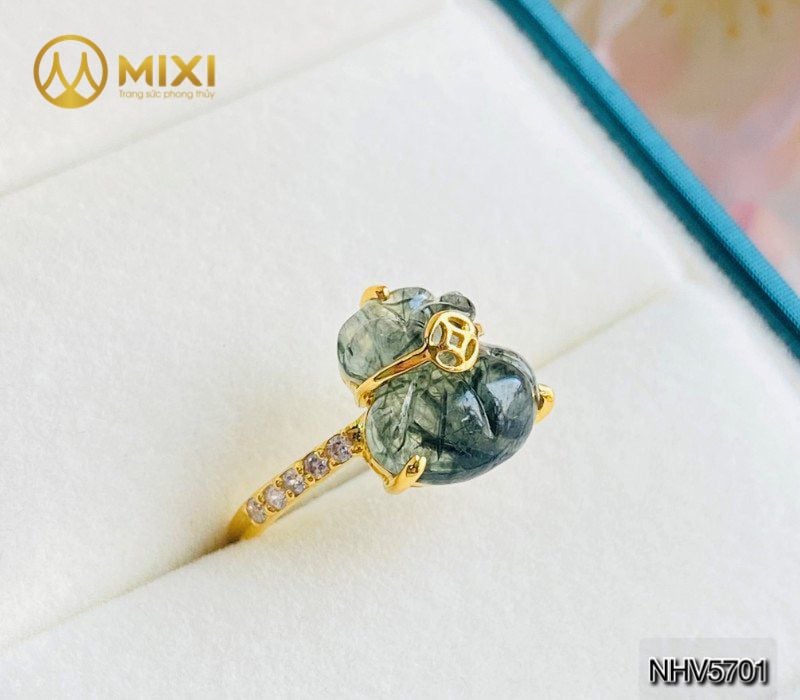 Nhẫn Túi Tiền Thạch Anh Tóc Xanh 2A Vàng 10K Sủi Đá