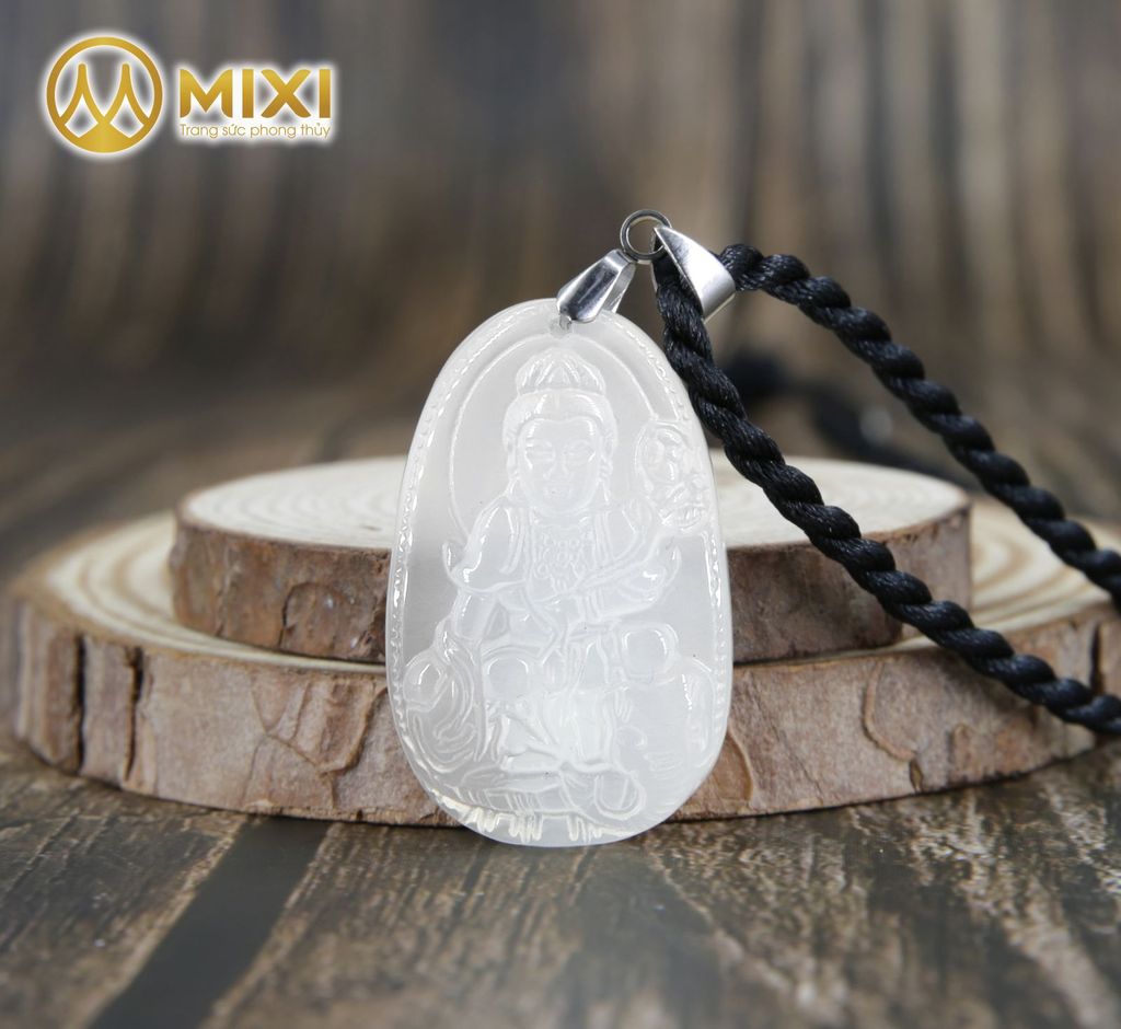 PBM Phổ Hiền Bồ Tát Mã Não Trắng