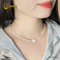 Vòng Cổ Ngọc Trai Trắng Bầu Dục 2A Mix Hoa Mẫu Đơn