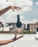  Tai nghe chụp tai không dây bluetooth Grado GW100 