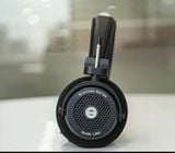  Tai nghe chụp tai không dây bluetooth Grado GW100 