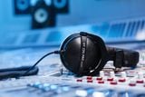  Combo Tai nghe kiểm âm chụp tai có dây DT770 PRO và Micro USB Studio FOX Professional - Beyerdynamic CREATOR PRO 