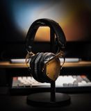  Tai nghe chụp tai Over Ear không dây bluetooth và có dây VMODA Crossfade3 wireless 