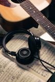  Tai nghe chụp tai có dây Grado SR60X - made in USA 