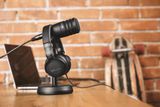  Combo Tai nghe kiểm âm chụp tai có dây DT 240 PRO và Micro USB Studio FOX Professional - Beyerdynamic CREATOR 24 