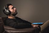  Tai nghe kiểm âm chụp tai Over Ear Close có dây Beyerdynamic T5p thế hệ 2 - made in Germany (Full box, like new, bảo hành 1 năm, 15 triệu) 