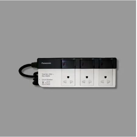 Ổ cắm có dây model WCHG28334 (công suất 3500W, 3 ổ cắm 3 chấu,3 công tắc)