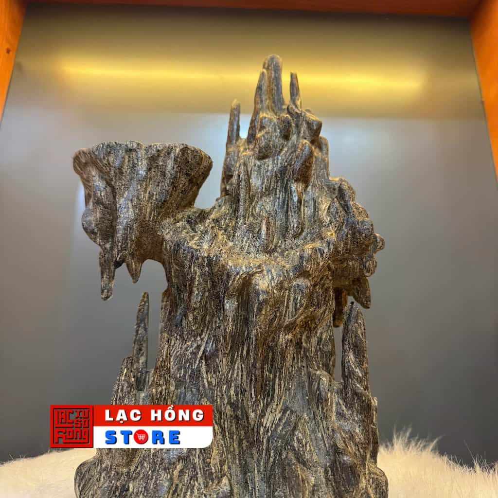  Gốc trầm cảnh nguyên khối 
