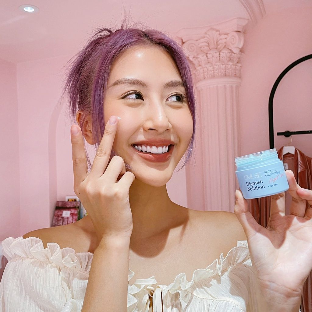 Kem dưỡng ẩm giảm mụn và cấp ẩm cho da dầu mụn OMUSE Blemish Solution Acne Eliminating Night Gel 50g