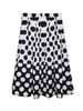 Chân váy chấm bi màu đen trắng