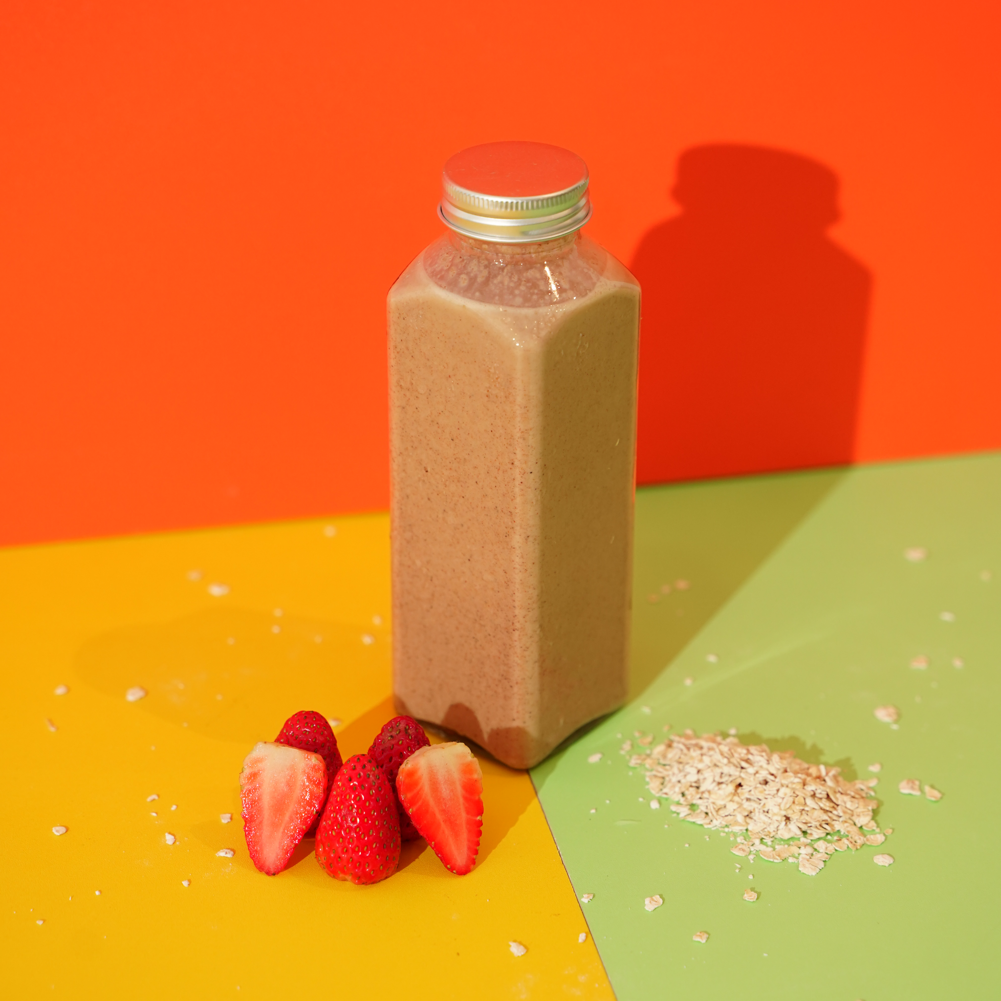  STRAW-CINNAMON OATMILK SMOOTHIE 
