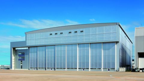 Cửa đặc biệt Hangar Kongo