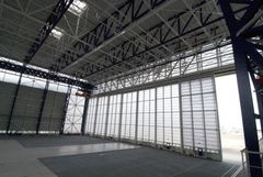 Cửa đặc biệt Hangar Kongo