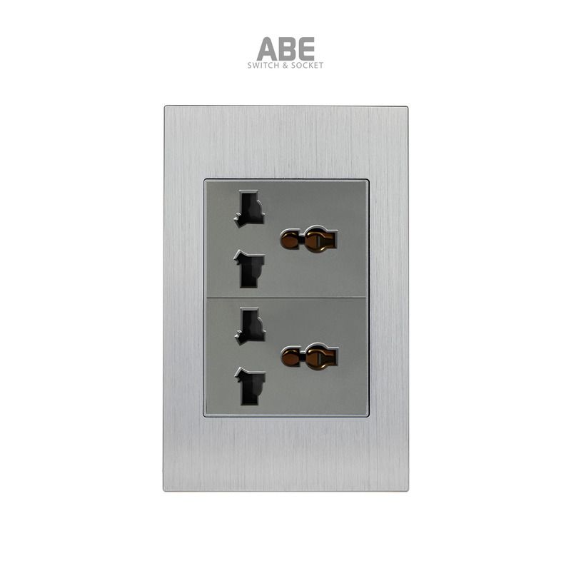 Ổ cắm đa năng 3 chấu Titanium X