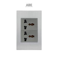 Ổ cắm đa năng 3 chấu Titanium X