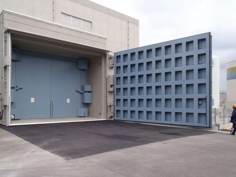 Cửa đặc biệt loại Bản lề lớn Kongo