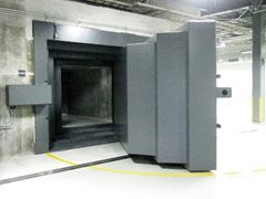 Cửa đặc biệt loại Bản lề lớn Kongo