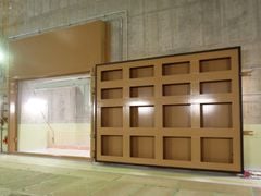 Cửa đặc biệt loại Bản lề lớn Kongo