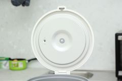Nồi cơm điện Sharp 1.8L KS-N182ETV-SW