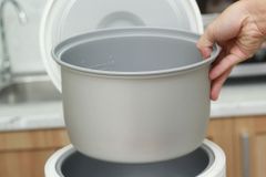 Nồi cơm điện Sharp 1.8L KS-N182ETV-SW