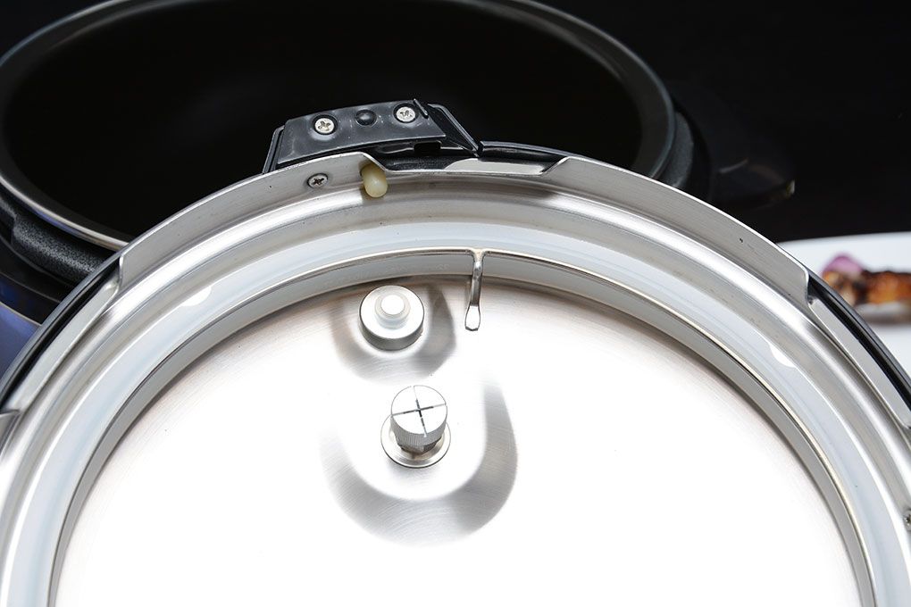 Nồi áp suất điện Supor CYYB50YA10VN-100 5 lít - Lòng nồi hợp kim nhôm chống dính, vỏ ngoài inox