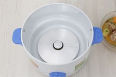 Nồi cơm điện Sharp 1.8 lít KSH-D19V (Màu ngẫu nhiên)