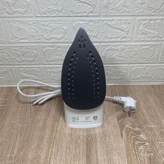 Bàn Ủi Hơi Nước PHILIPS GC1740/20 - Ngăn Chứa Nước 220ml - Hơi Phun Liên Tục 25g/ph - Hàng Chính Hãng Bảo Hành 24 Tháng